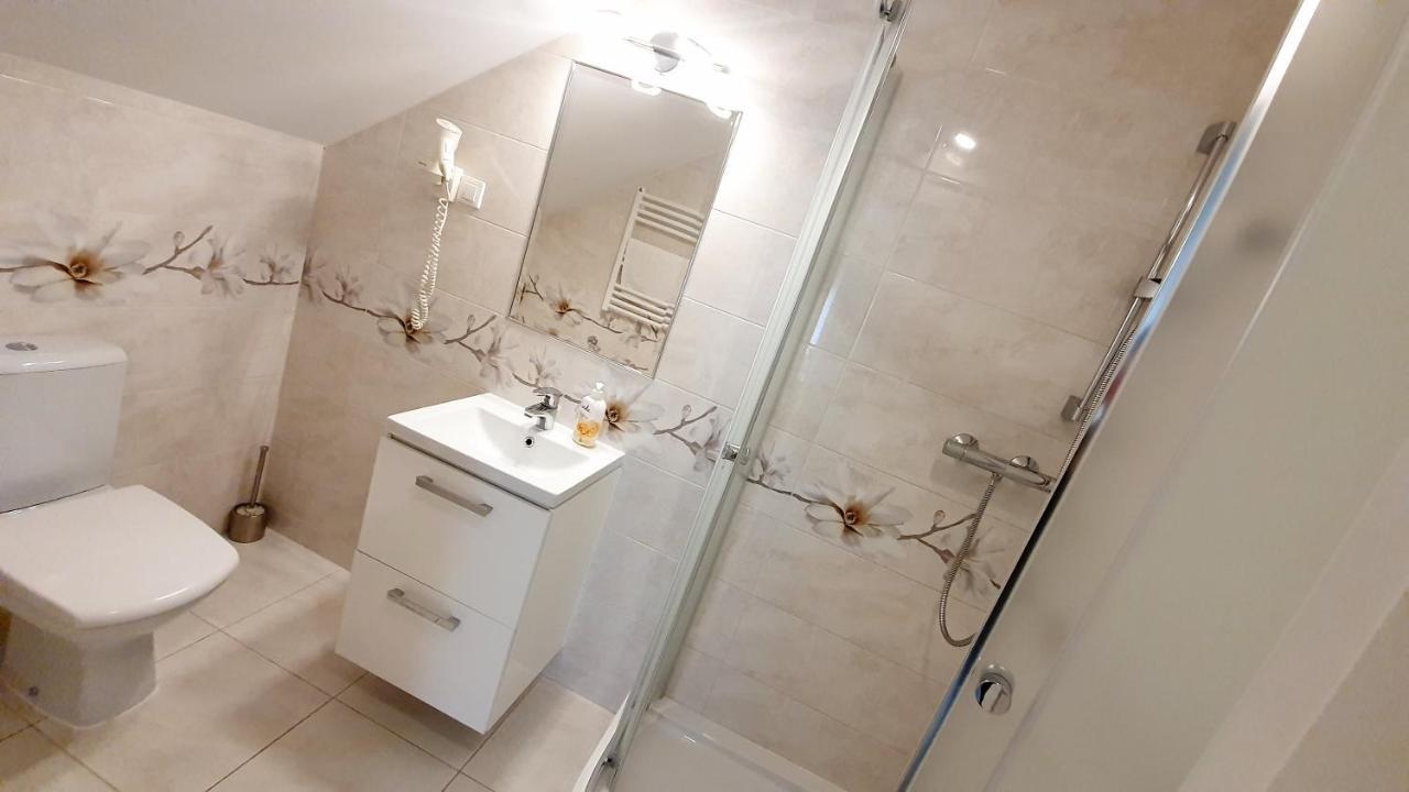 Habitación Doble Pequeña - 2 camas