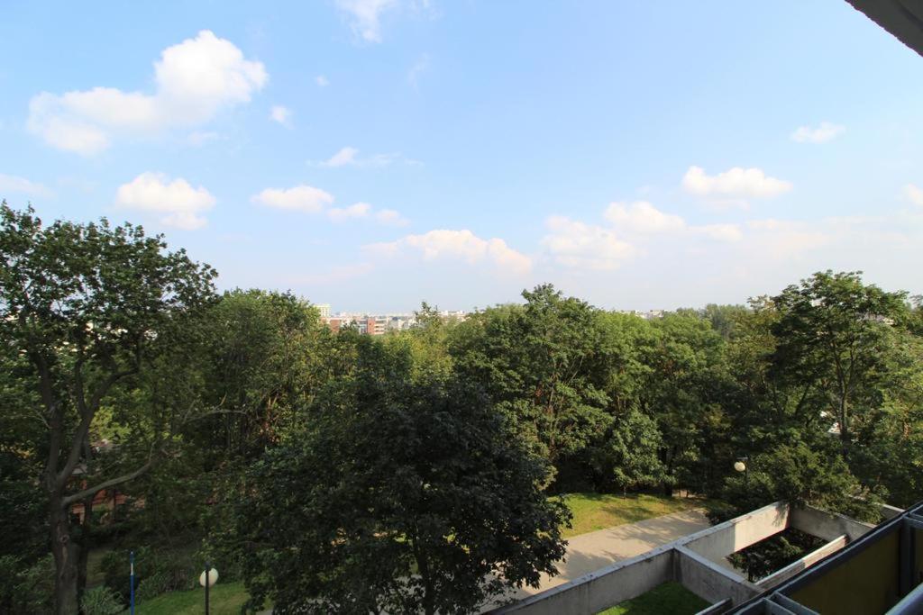 Apartment mit Balkon