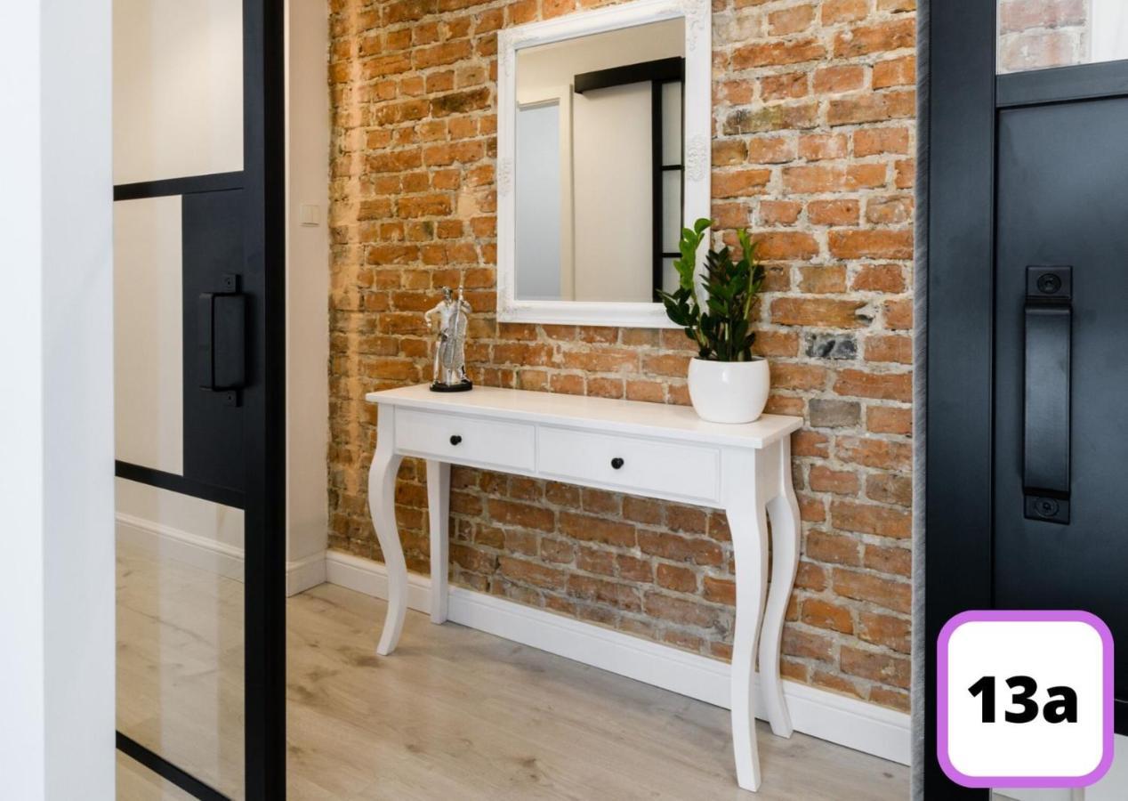 Deluxe Apartment 13A