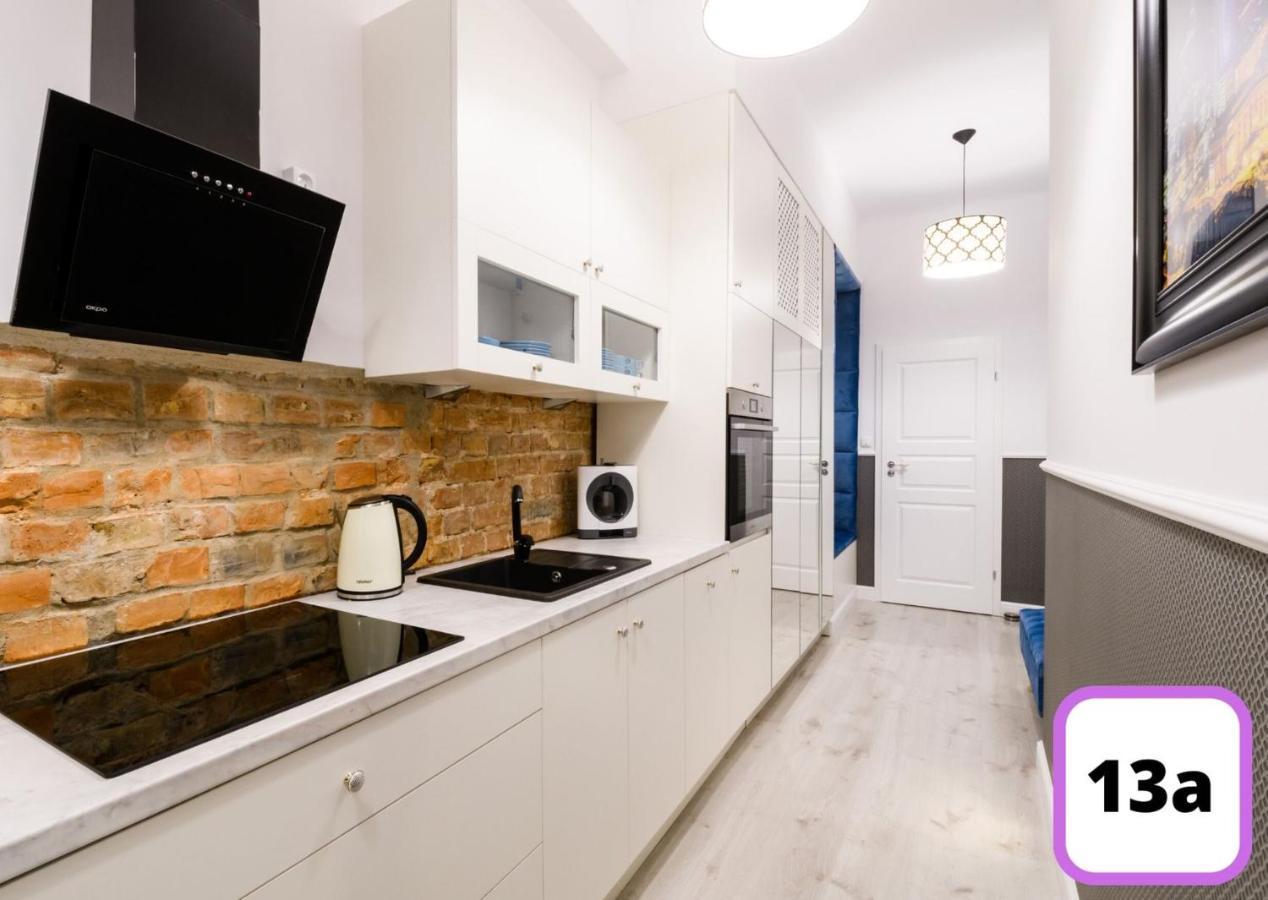 Deluxe Apartment 13A
