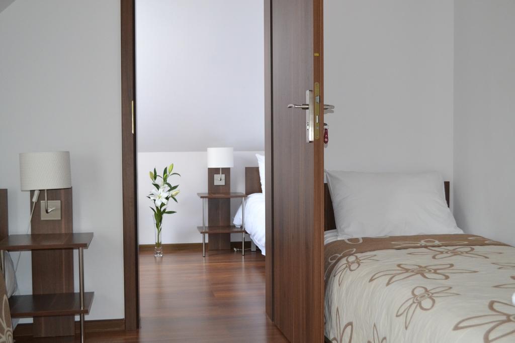 Habitación Triple con baño compartido