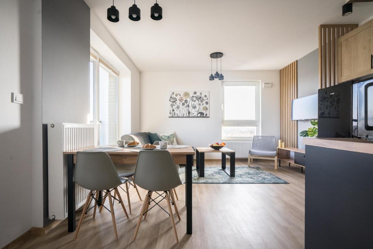 Superior Apartment,1176070639:JPEG