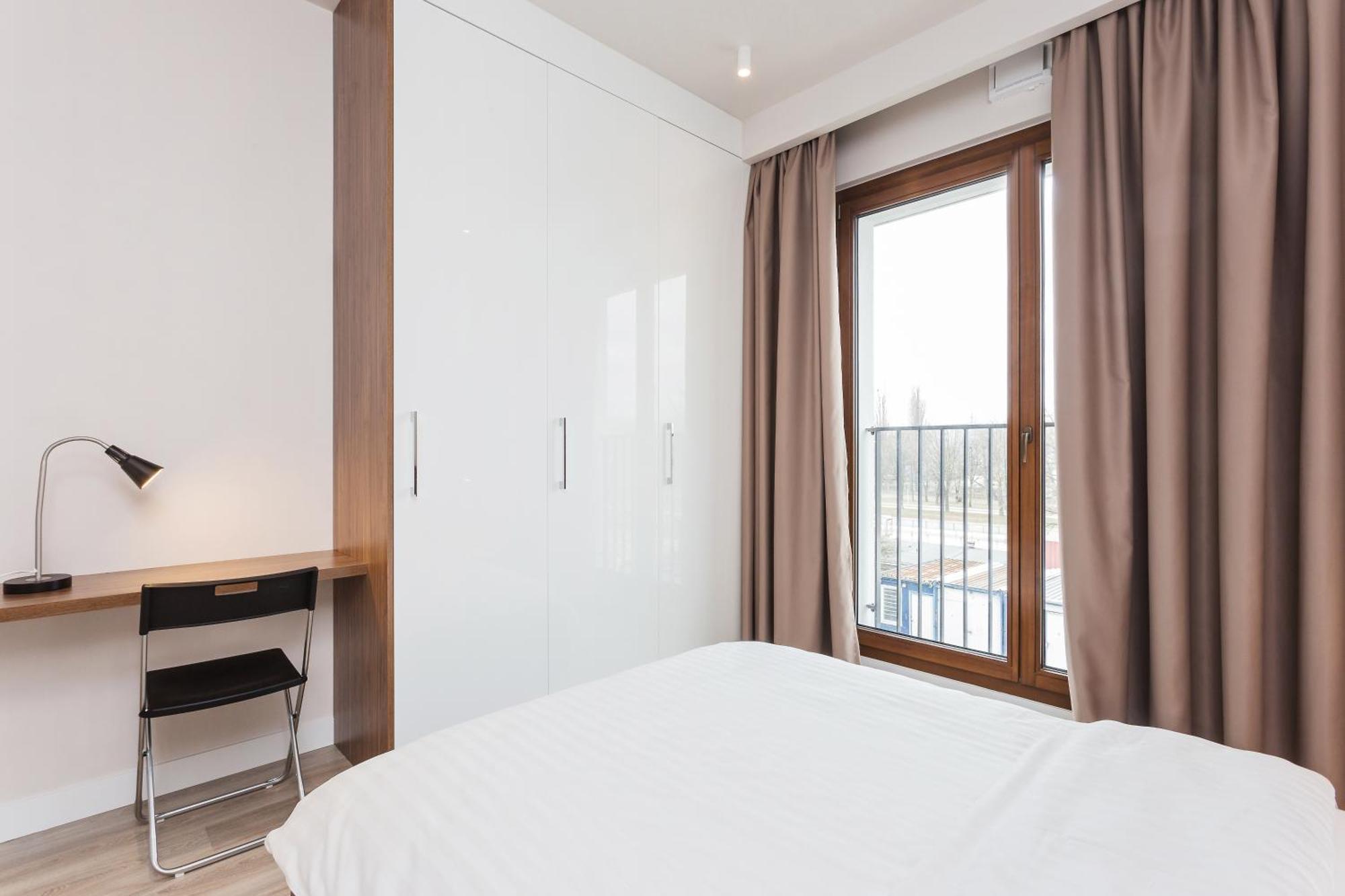Superior One-Bedroom Apartment