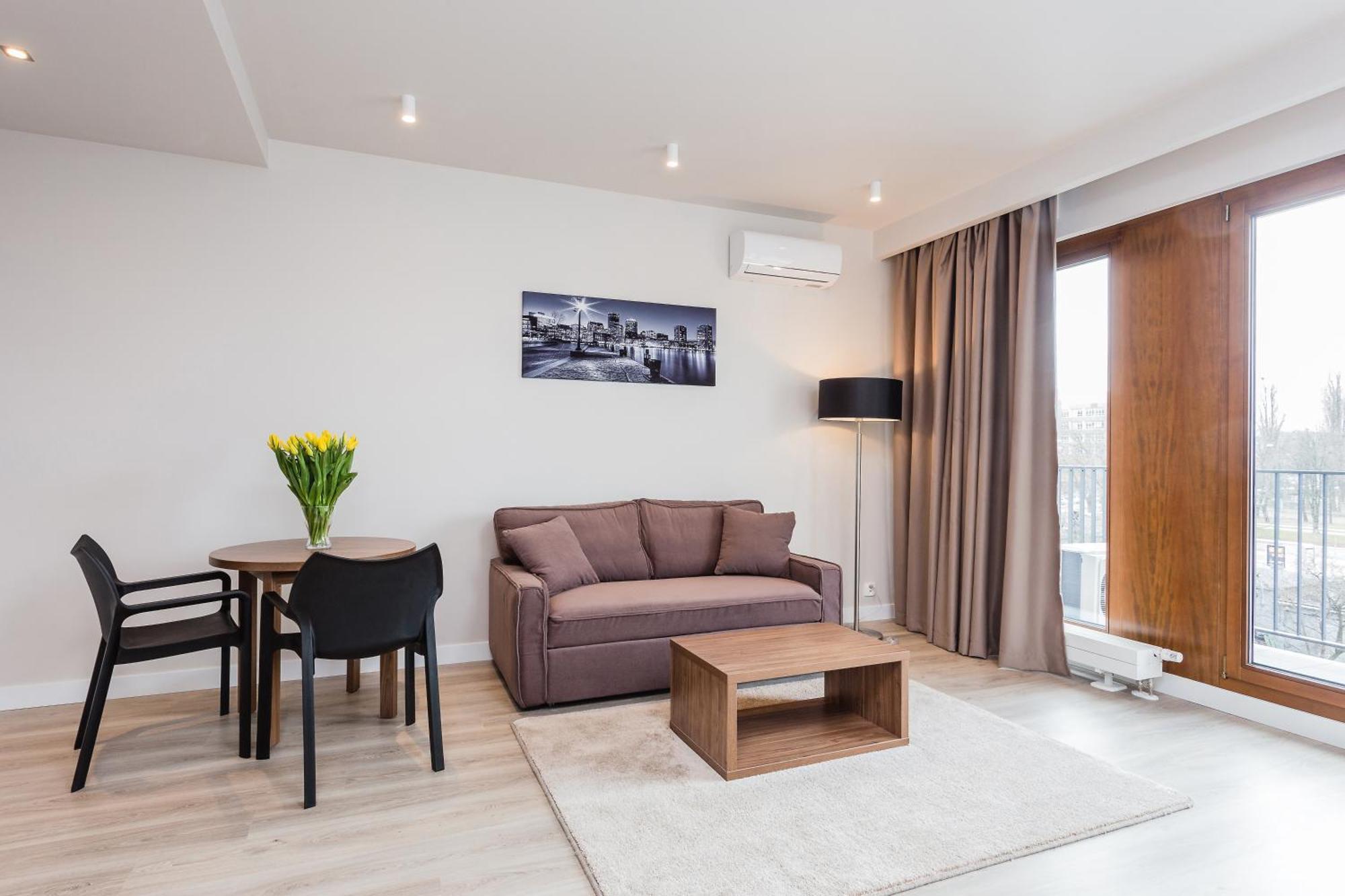 Superior One-Bedroom Apartment