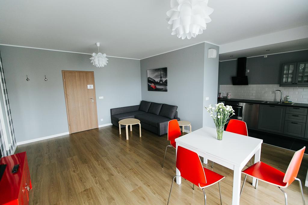 One-Bedroom Apartment with Balcony,127921200:JPEG