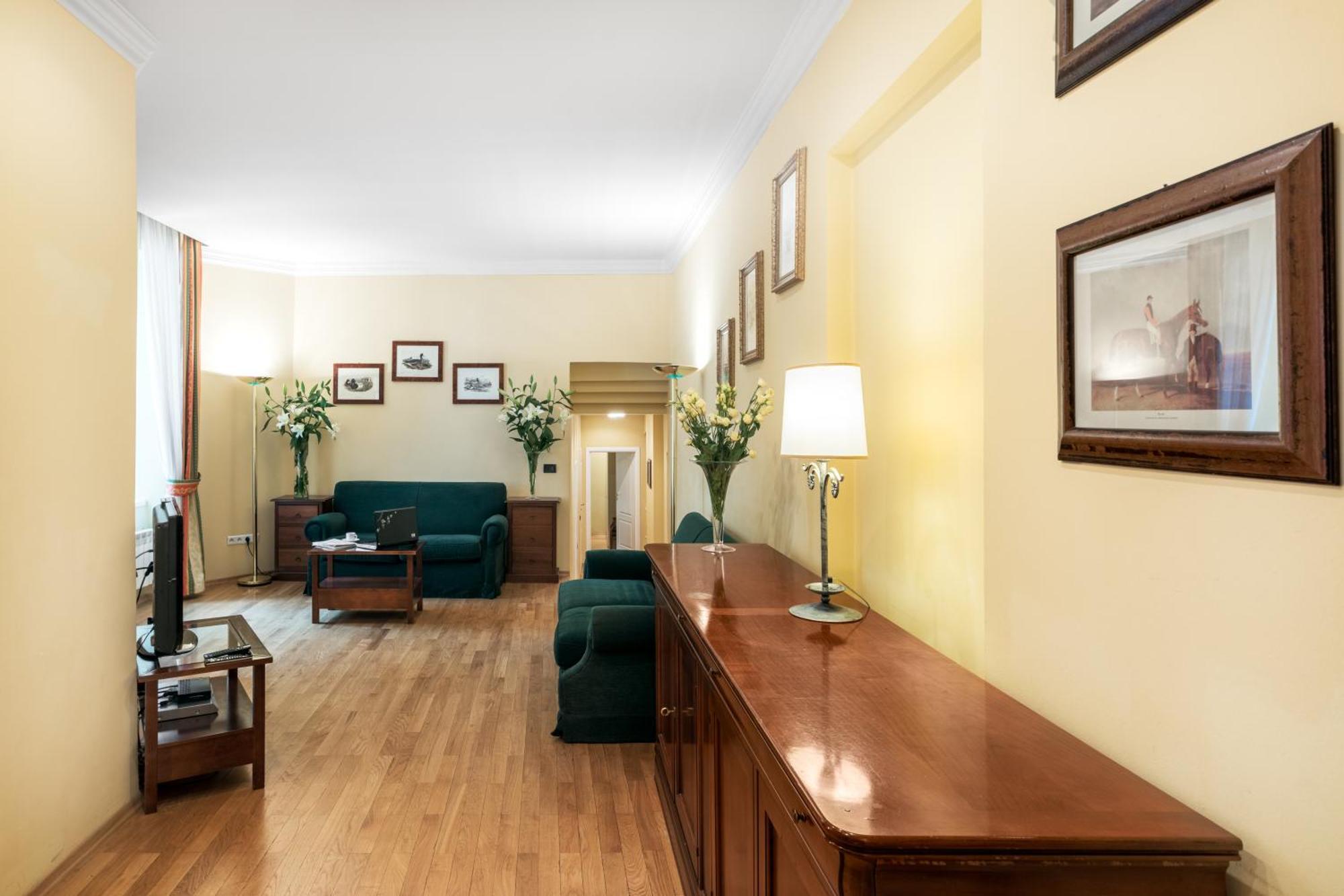 Executive Suite