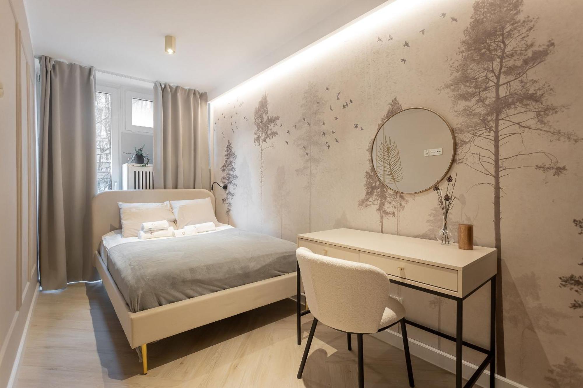 Standard Double Room with Shared Bathroom