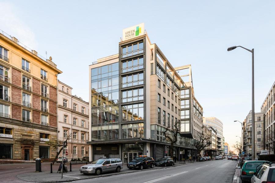 Studio Apartment,1580226895:JPEG