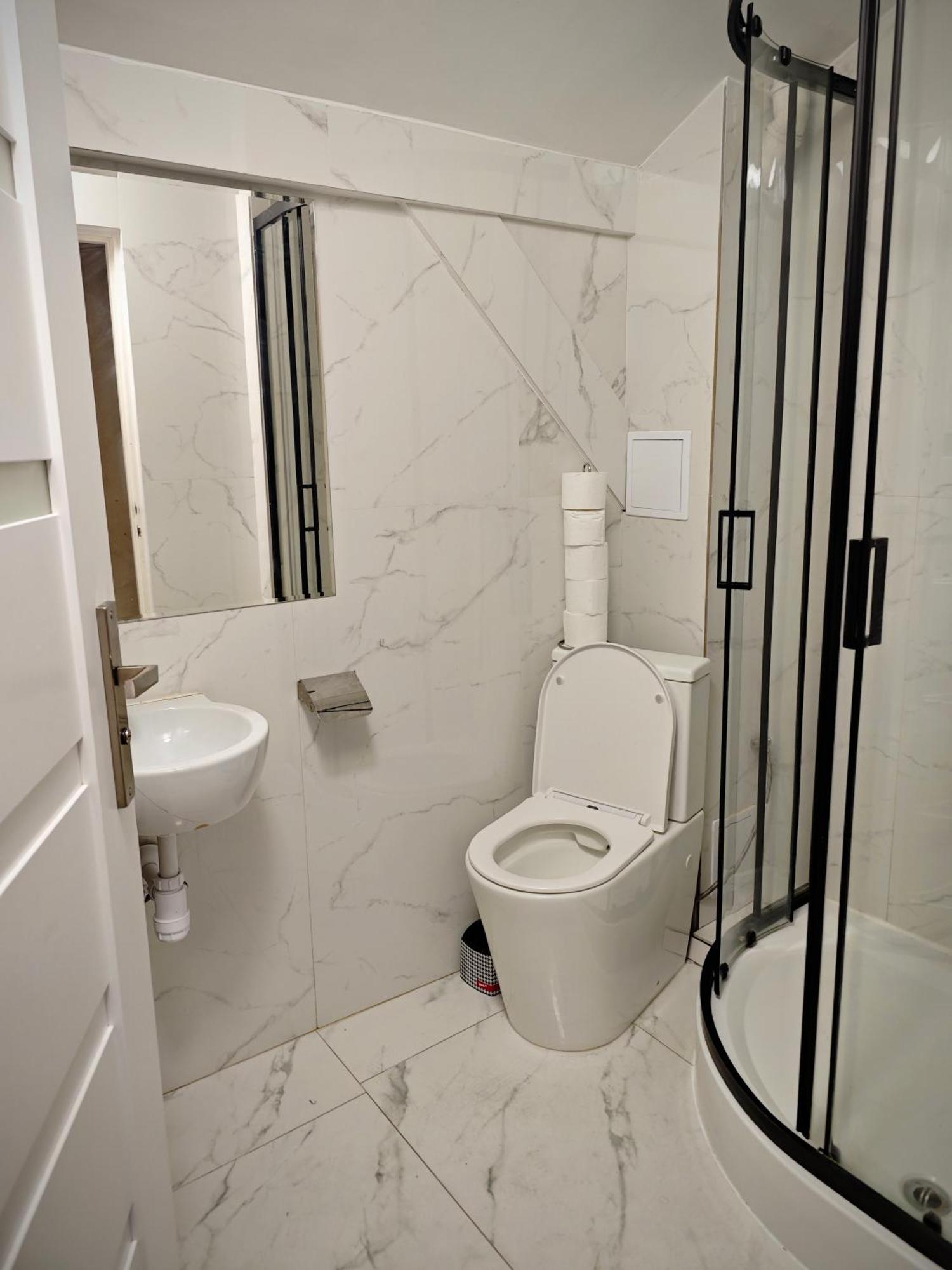 Twin Room with Shared Bathroom,1588226229:JPEG