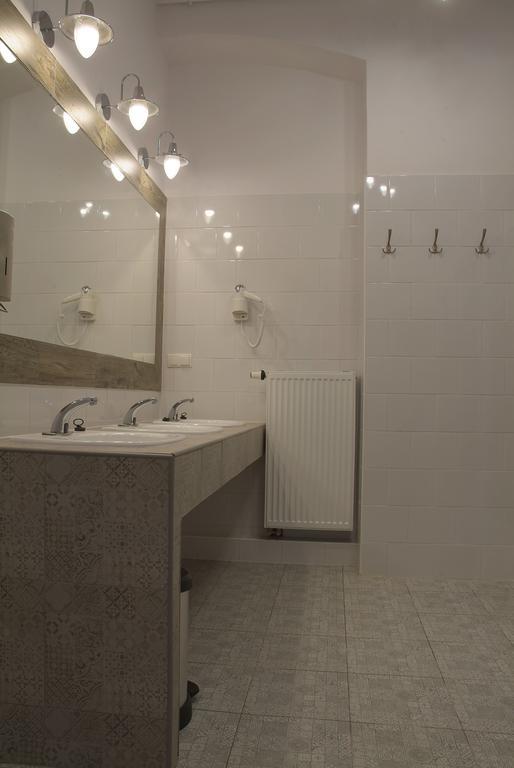 Double Room,177167778:JPEG
