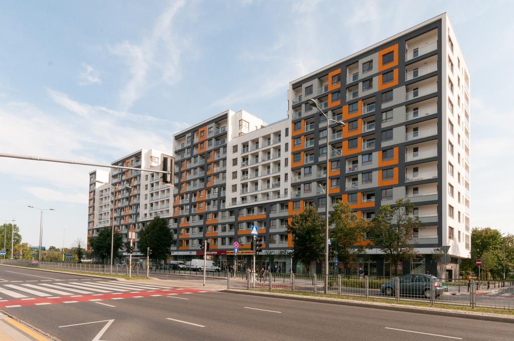 One-Bedroom Apartment,325755061:JPEG