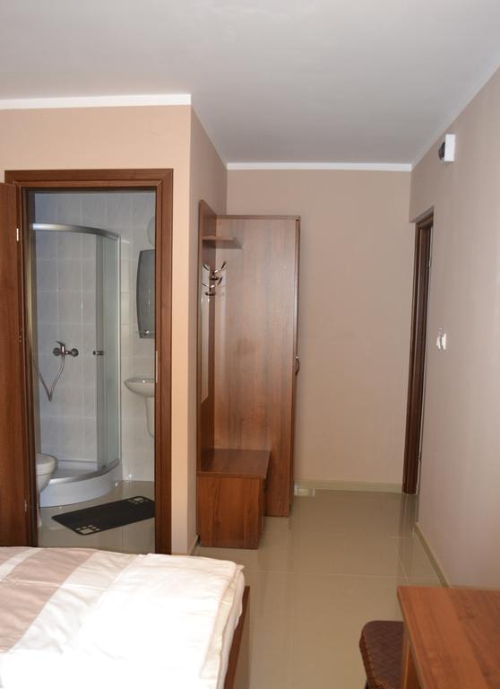 Grote Kamer met 2 Bedden