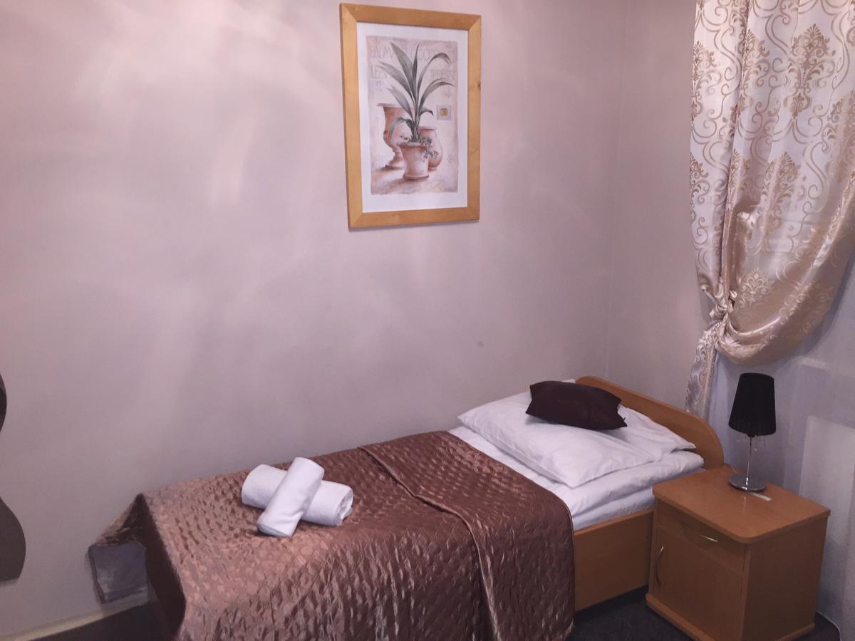 Single Room,579192018:JPEG