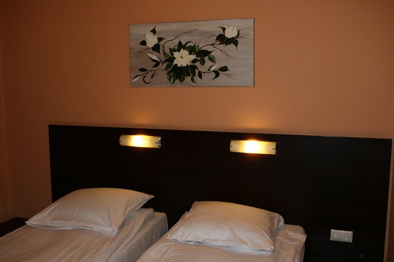 Quadruple Room,641633553:JPEG