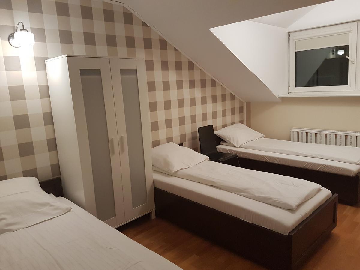 Economy Triple Room,662242752:JPEG