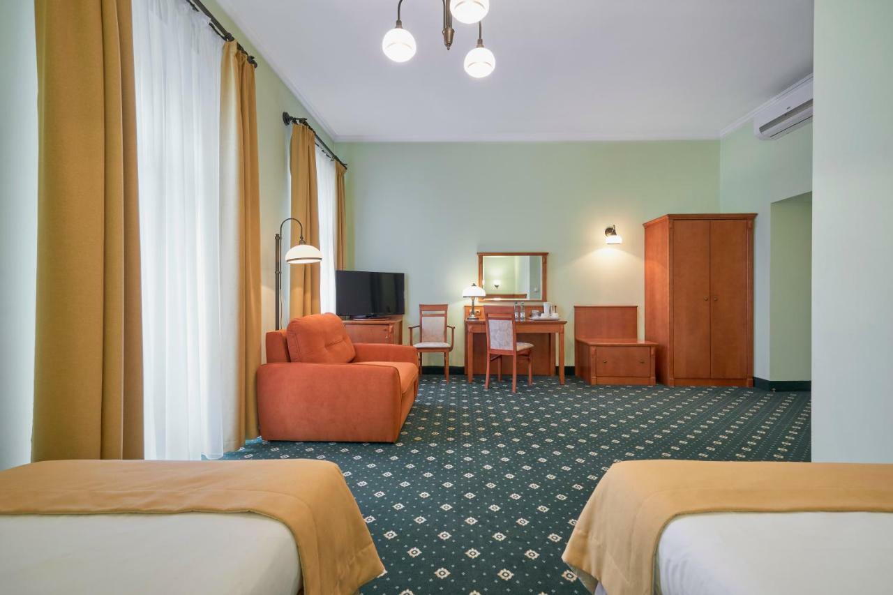 Premium Twin Room,996198640:JPEG
