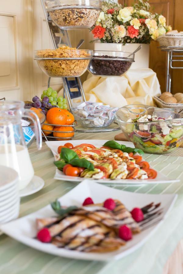 Familienzimmer (2 Erwachsene + 2 Kinder)