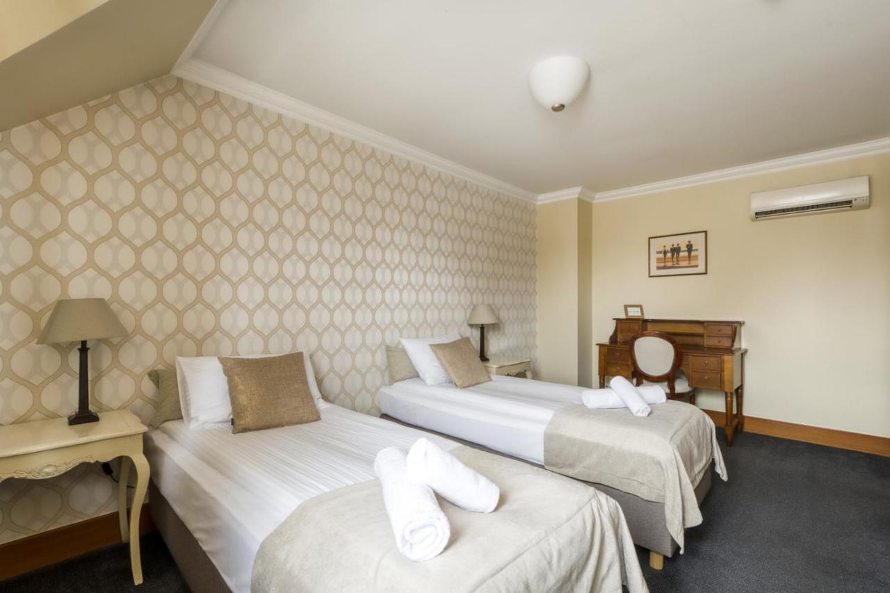 Classic Twin Room