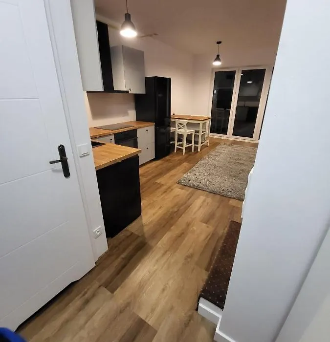 Apartment Near Ch Marywilska-1