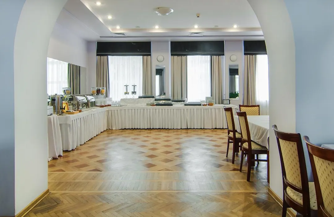 Hotel Lazienkowski-1