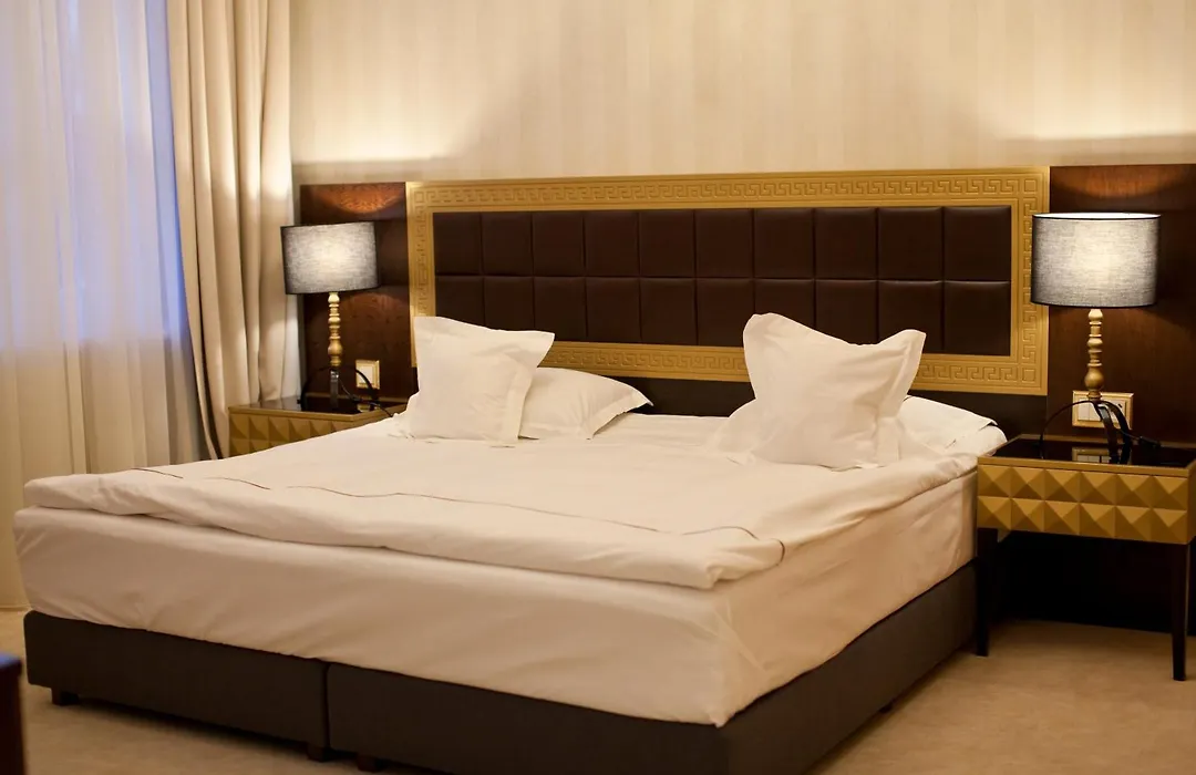 Tiffi Old Town Hotel-1