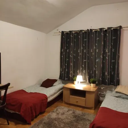 Popularna Guest Home-3