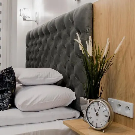 Warsaw Seasons By Alluxe Boutique Apartments-2