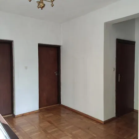 Popularna Guest Home-2
