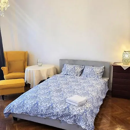Koszykowa Rooms Near Warsaw Central Station-2