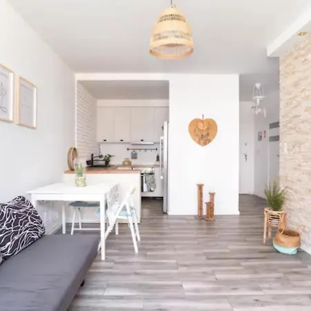 Jana Kazimierza Cozy Studio Apartment-2
