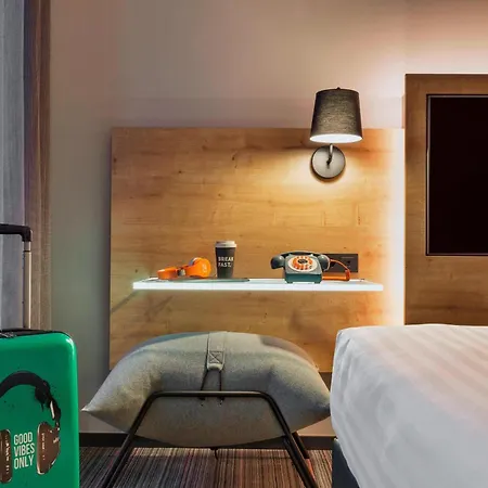 Moxy Warsaw Praga-2