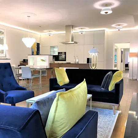 Mondrian Luxury Suites & Apartments Market Square I-3