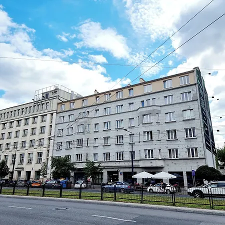 Noclegi Stadion Bed & Breakfast-3