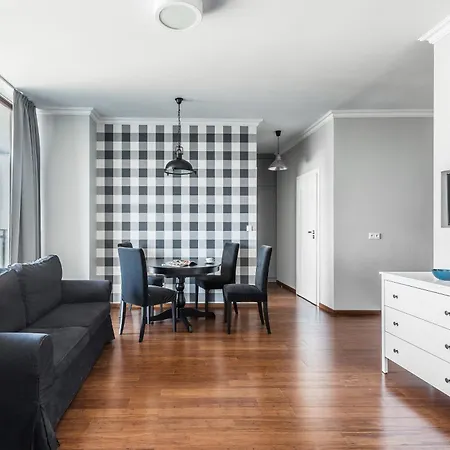 Triton Park Apartments-3