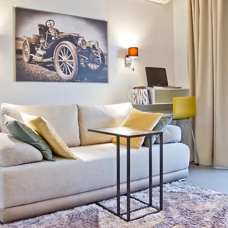 Siedmiogrodzka - Most Handy Location, Aircon & Garage Free-3