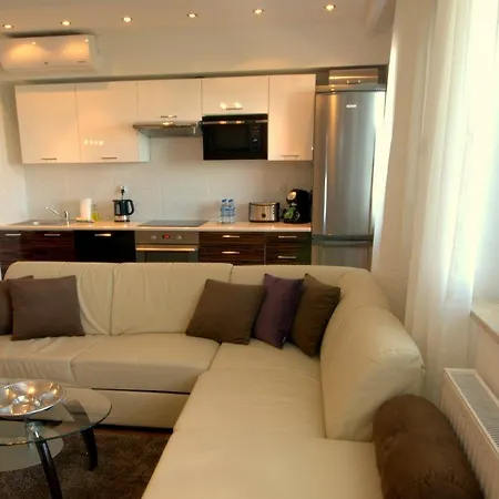 Irs Royal Apartments - Aviator-3