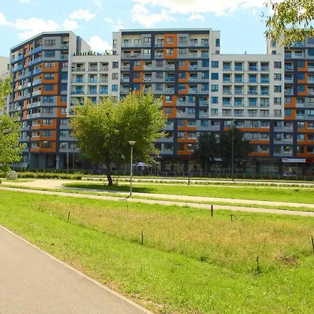 Apartamenty Metro Slodowiec, Free Parking Zeromskiego 1 Cmkp- 5 Min-3