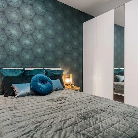 Mennica Residence Chic Apartment By Bookinghost-2