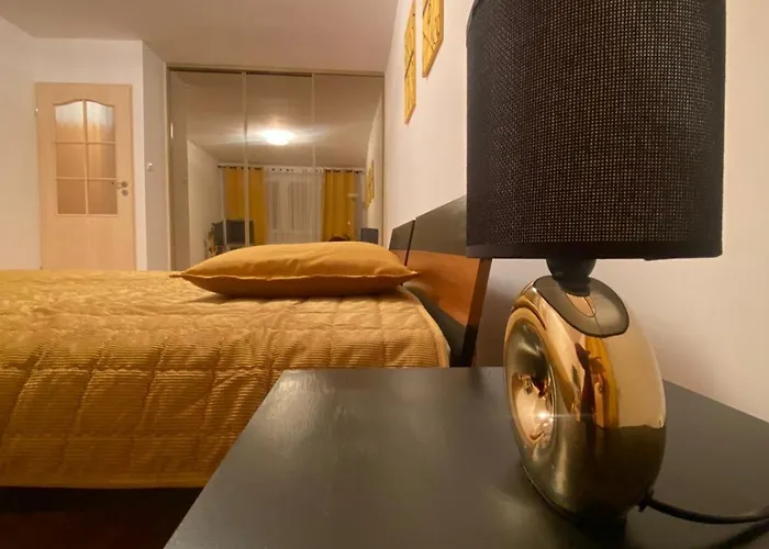 Apartament 2-Pokojowe Mieszkanie Ul. Zlota Warszawa