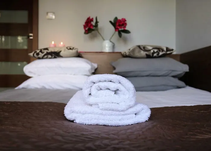 Stylish And Spacious By Cooee Apartments Varsavia